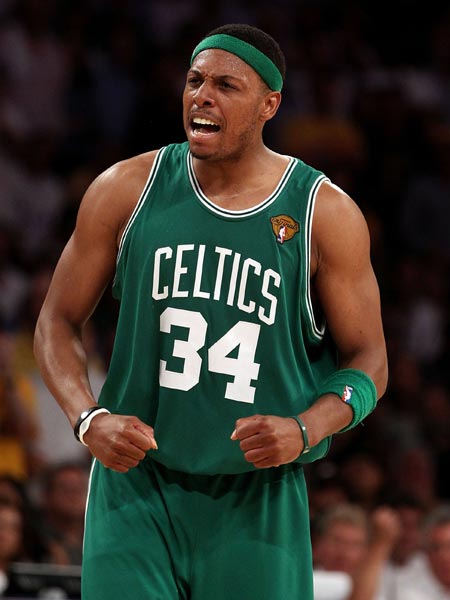 莱昂纳德持 莱昂纳德持